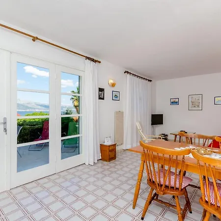 Neven Apartmán *